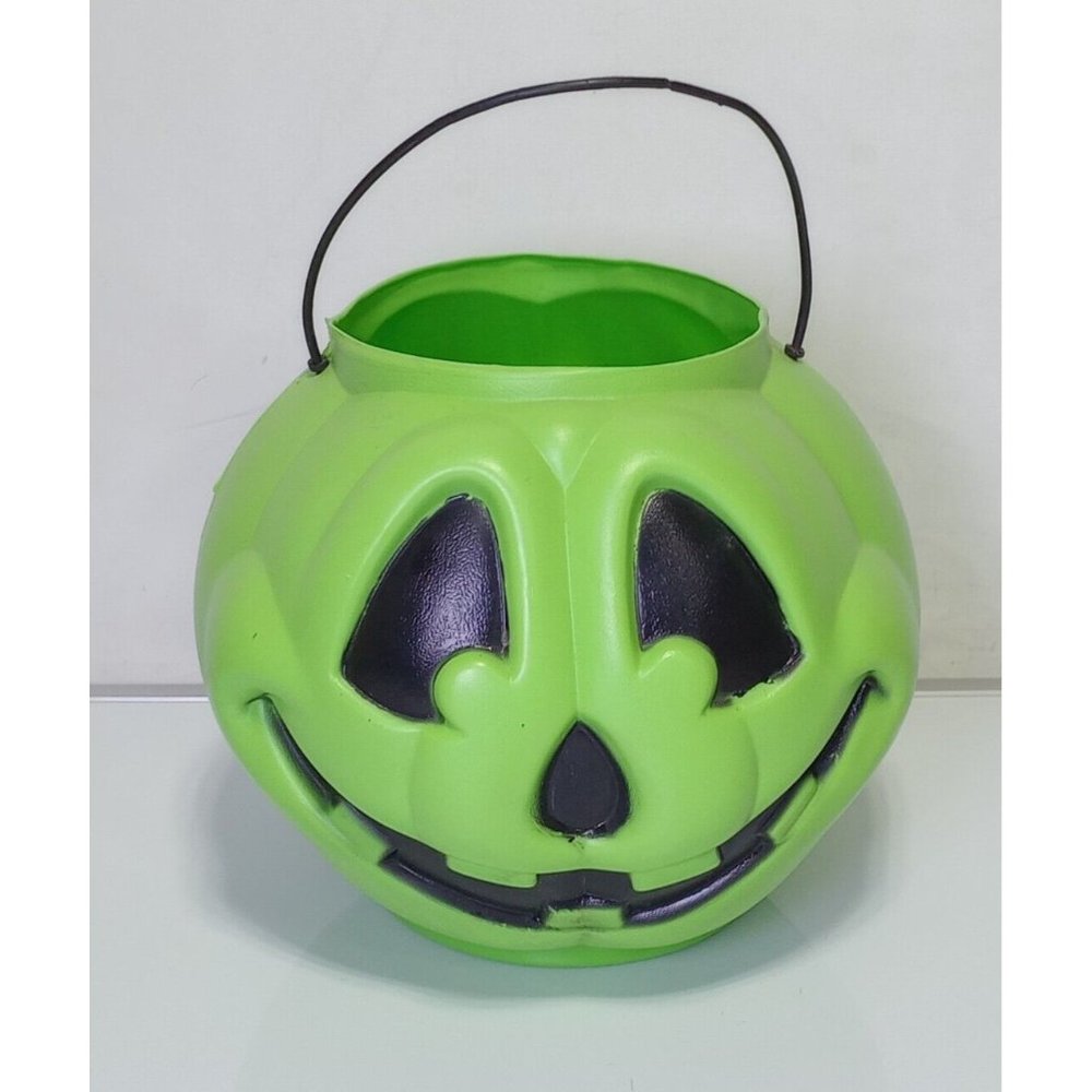 Vintage General Foam Plastics Green Blow Mold Plastic Pumpkin Bucket